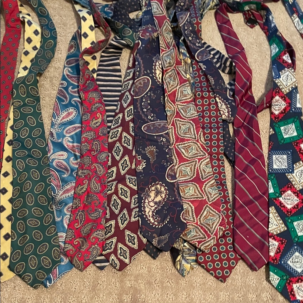 Vintage Men's Patterned Ties, 14 total assorted colors and styles
